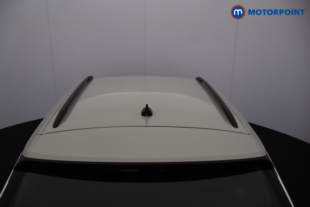 Volkswagen T-Roc Life Manual Petrol SUV - Stock Number (1611669) - 36th supplementary image