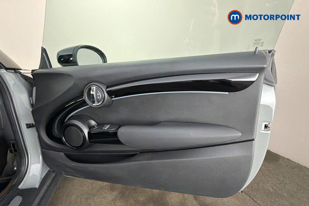 Mini Hatchback Cooper S Classic Manual Petrol Hatchback - Stock Number (1614991) - 19th supplementary image