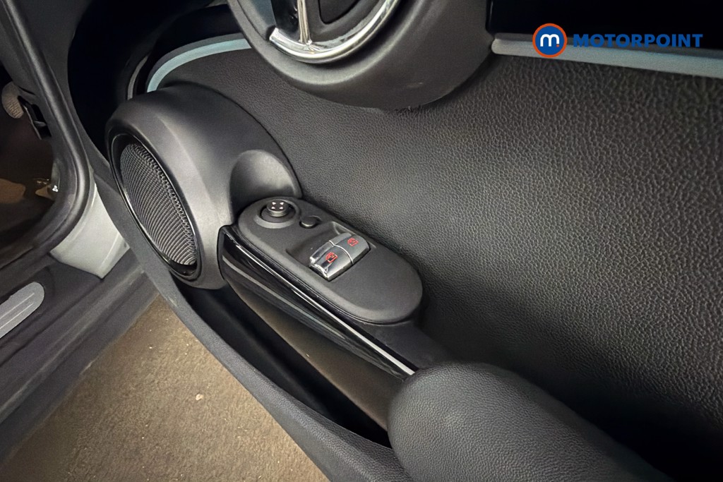 Mini Hatchback Cooper S Classic Manual Petrol Hatchback - Stock Number (1614991) - 20th supplementary image