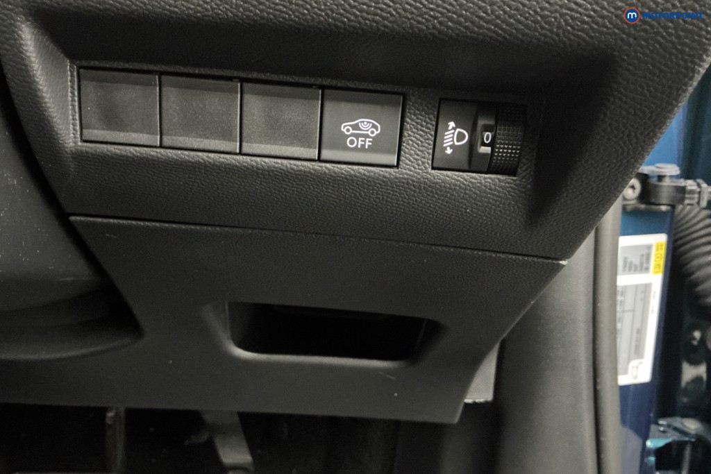 Peugeot 2008 Allure Automatic Electric SUV - Stock Number (1616601) - 26th supplementary image