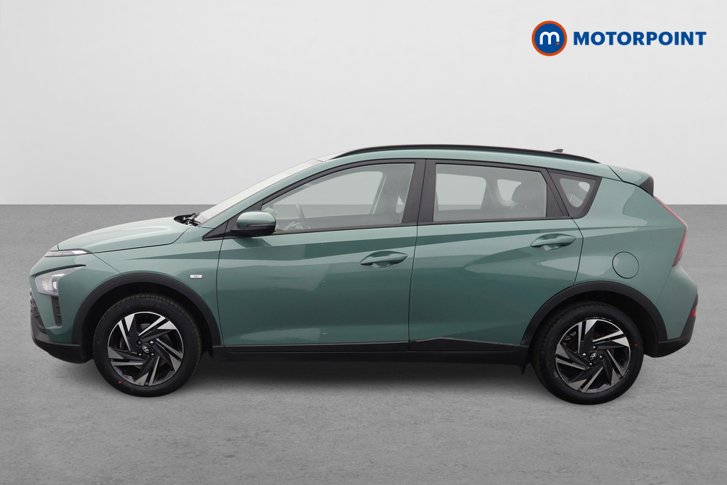 Hyundai Bayon Se Connect Manual Petrol SUV - Stock Number (1617419) - Passenger side