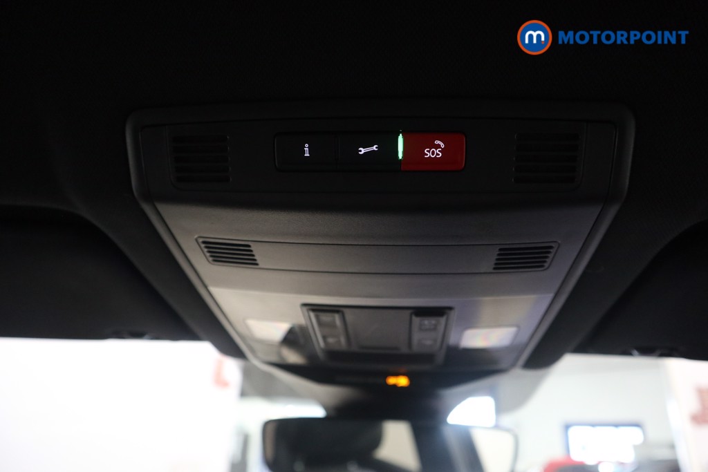 Volkswagen T-Roc R-Line Manual Diesel SUV - Stock Number (1622299) - 12th supplementary image