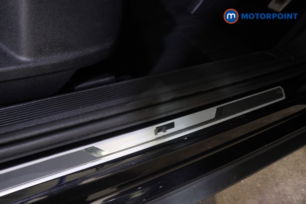 Volkswagen T-Roc R-Line Manual Diesel SUV - Stock Number (1622299) - 16th supplementary image