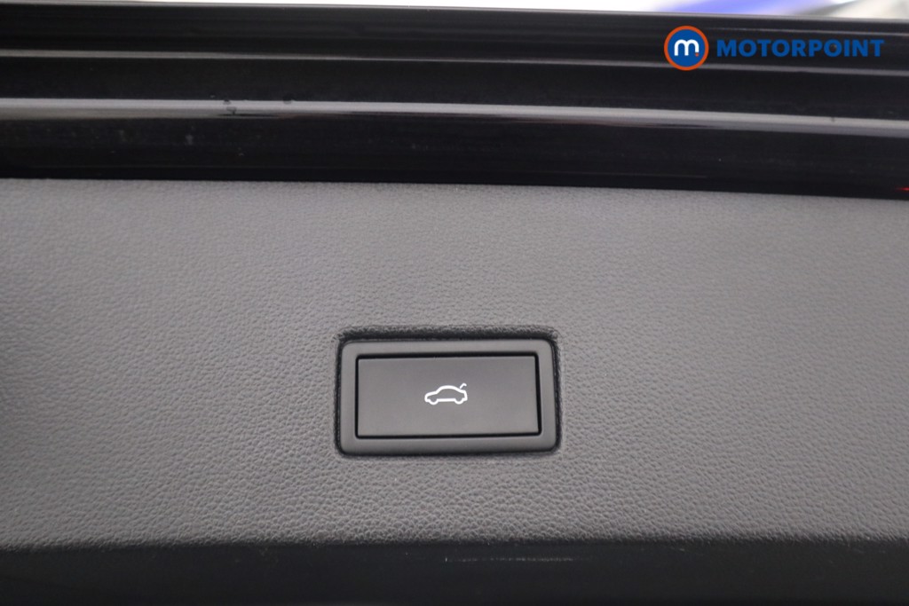 Volkswagen T-Roc R-Line Manual Diesel SUV - Stock Number (1622299) - 25th supplementary image