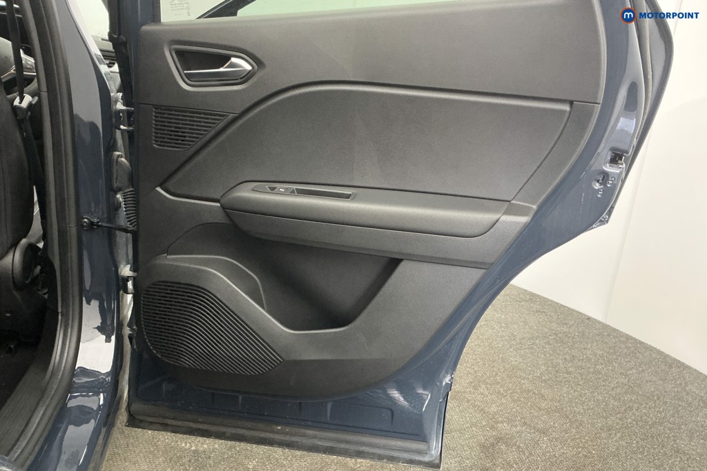 Renault Captur Evolution Automatic Petrol-Electric Hybrid SUV - Stock Number (1622754) - 27th supplementary image