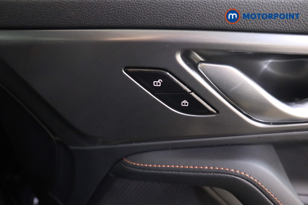 Mg Motor Uk HS SE Automatic Petrol-Electric Hybrid SUV - Stock Number (1622945) - 12th supplementary image