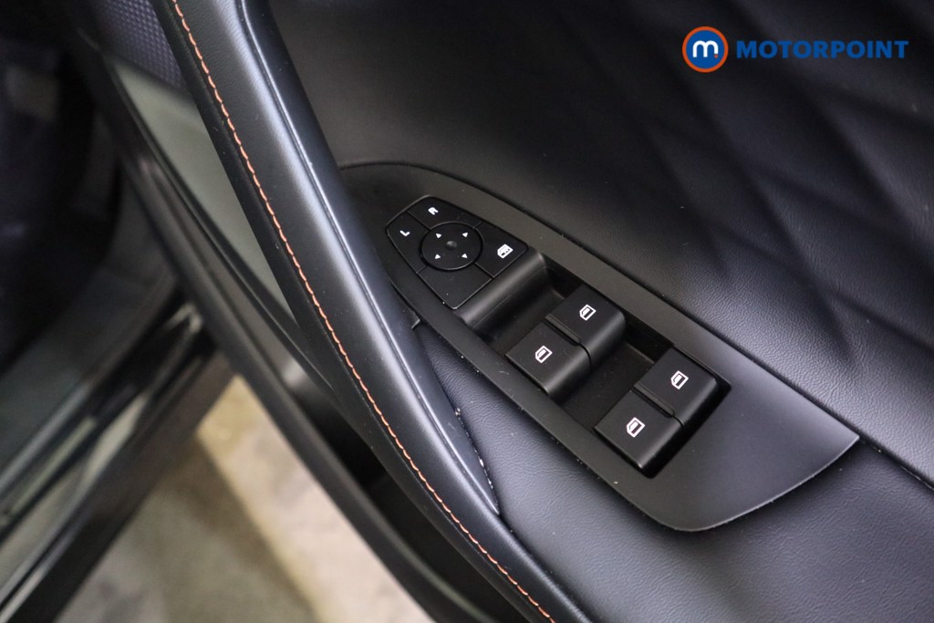 Mg Motor Uk HS SE Automatic Petrol-Electric Hybrid SUV - Stock Number (1622945) - 13th supplementary image