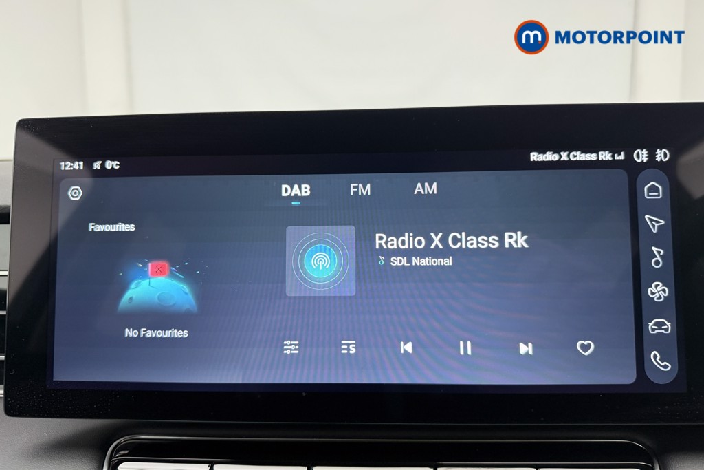 Mg Motor Uk HS SE Automatic Petrol-Electric Hybrid SUV - Stock Number (1623043) - 4th supplementary image