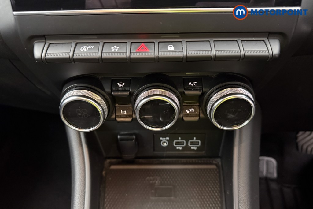 Renault Captur S Edition Automatic Petrol SUV - Stock Number (1623740) - 10th supplementary image