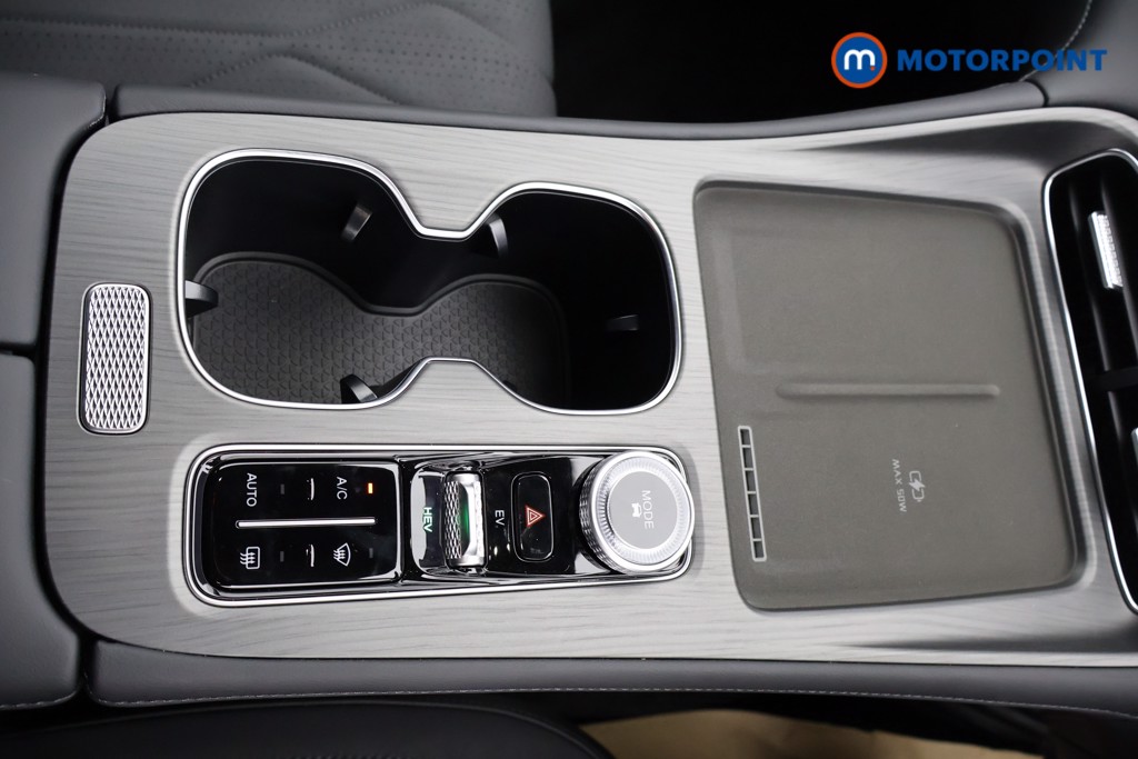 Chery Tiggo 8 Summit Automatic Petrol Plug-In Hybrid SUV - Stock Number (1624743) - 9th supplementary image