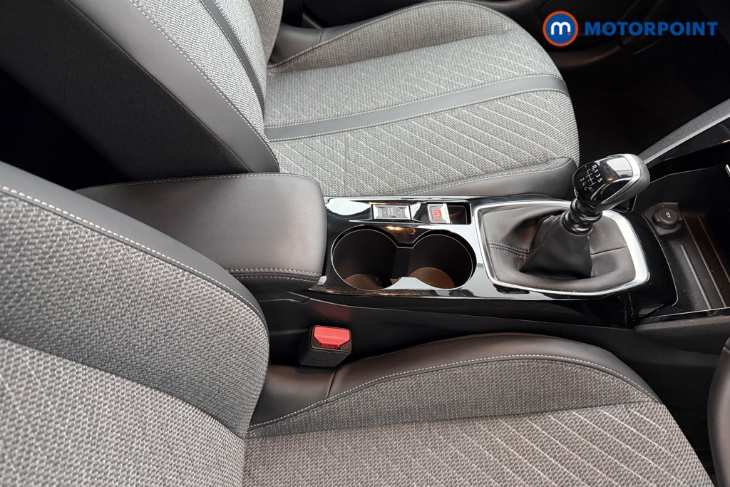Peugeot 208 Allure Manual Petrol Hatchback - Stock Number (1624781) - 12th supplementary image