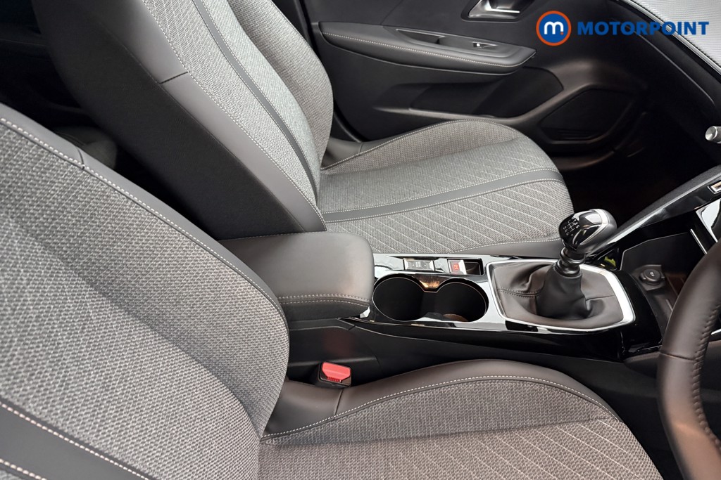 Peugeot 208 Allure Manual Petrol Hatchback - Stock Number (1624865) - 13th supplementary image