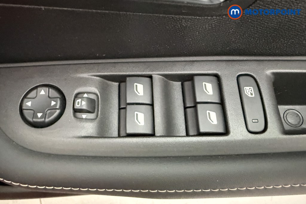 Peugeot 208 Allure Manual Petrol Hatchback - Stock Number (1624865) - 17th supplementary image