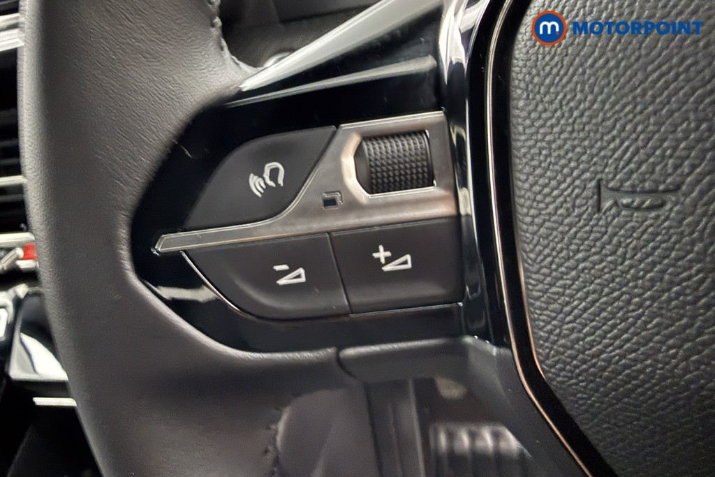 Peugeot 2008 Allure Manual Petrol SUV - Stock Number (1624949) - 3rd supplementary image