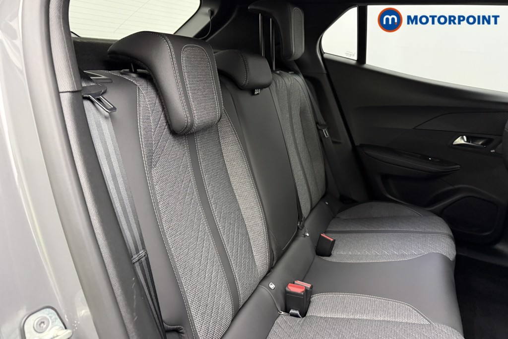 Peugeot 2008 Allure Manual Petrol SUV - Stock Number (1624958) - 18th supplementary image