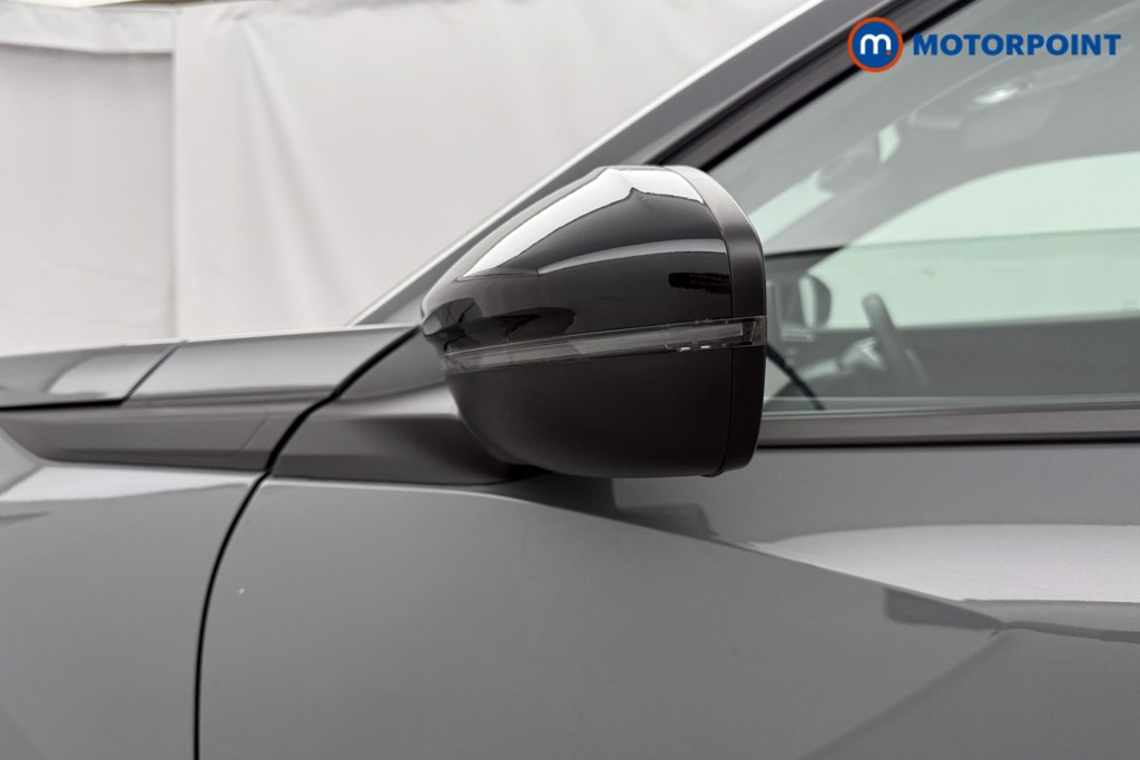 Peugeot 2008 Allure Manual Petrol SUV - Stock Number (1624958) - 21st supplementary image