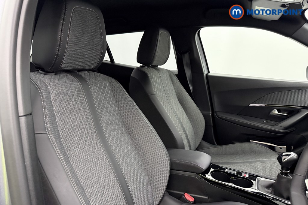 Peugeot 2008 Allure Manual Petrol SUV - Stock Number (1624982) - 15th supplementary image