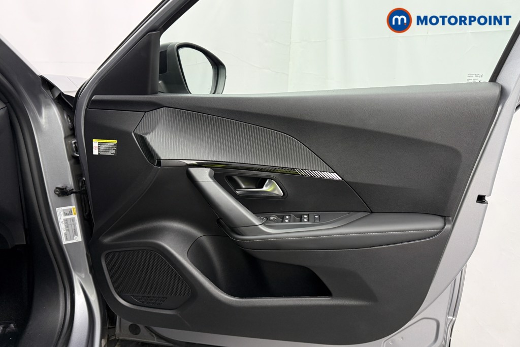 Peugeot 2008 Allure Manual Petrol SUV - Stock Number (1624982) - 16th supplementary image