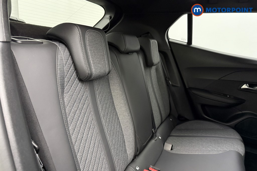 Peugeot 2008 Allure Manual Petrol SUV - Stock Number (1624982) - 20th supplementary image