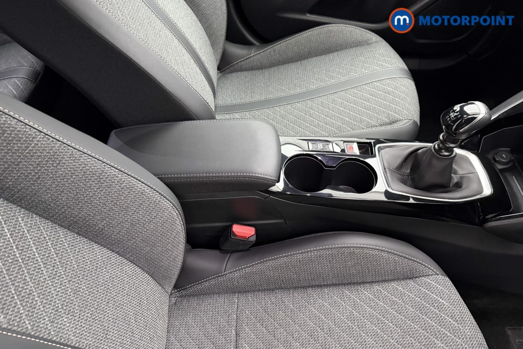 Peugeot 2008 Allure Manual Petrol SUV - Stock Number (1625000) - 12th supplementary image