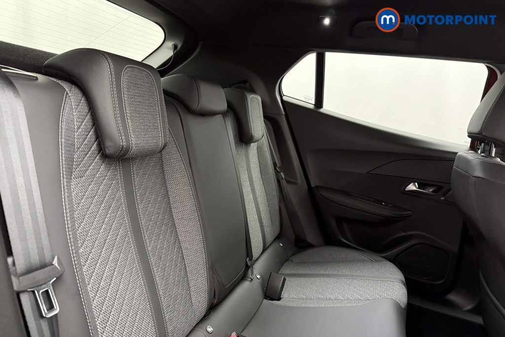 Peugeot 2008 Allure Manual Petrol SUV - Stock Number (1625000) - 19th supplementary image