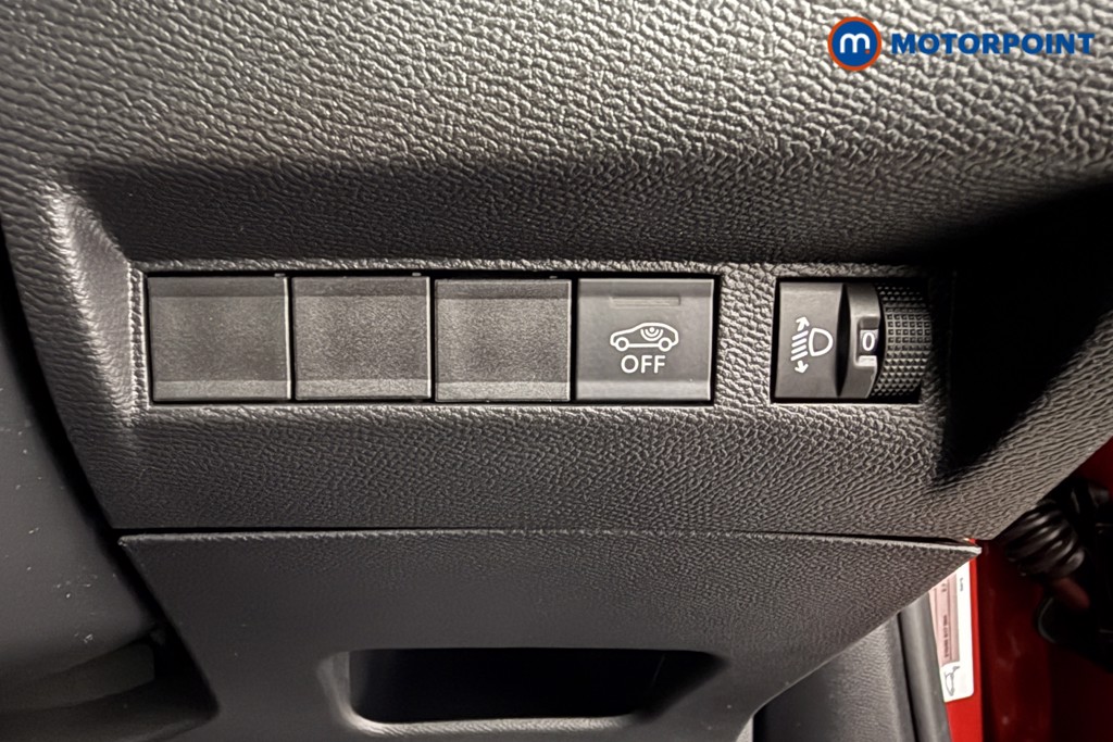 Peugeot 2008 Allure Manual Petrol SUV - Stock Number (1625009) - 5th supplementary image