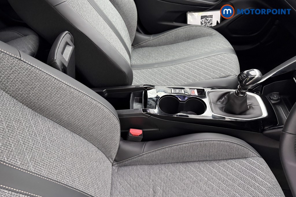 Peugeot 2008 Allure Manual Petrol SUV - Stock Number (1625009) - 12th supplementary image