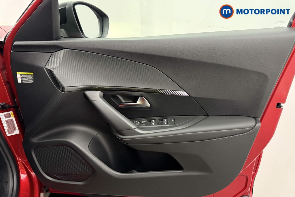 Peugeot 2008 Allure Manual Petrol SUV - Stock Number (1625009) - 15th supplementary image