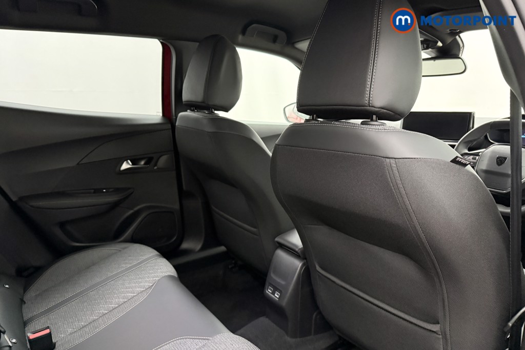 Peugeot 2008 Allure Manual Petrol SUV - Stock Number (1625009) - 17th supplementary image