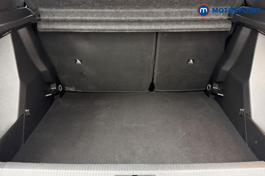 Peugeot 2008 Allure Manual Petrol SUV - Stock Number (1625009) - 20th supplementary image