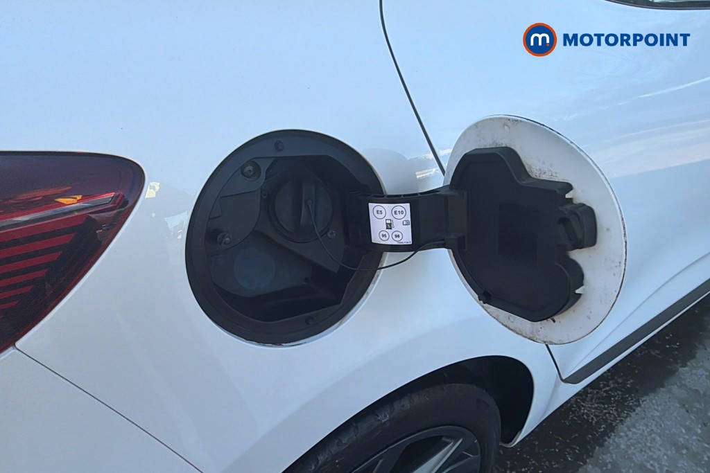 Renault Clio Rs Line Manual Petrol Hatchback - Stock Number (1625141) - 41st supplementary image