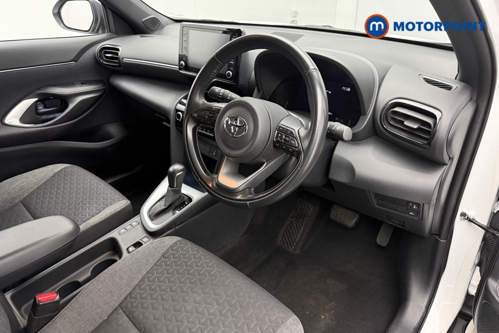 Toyota Yaris Cross Design Automatic Petrol-Electric Hybrid Estate - Stock Number (1625390) - 6th supplementary image