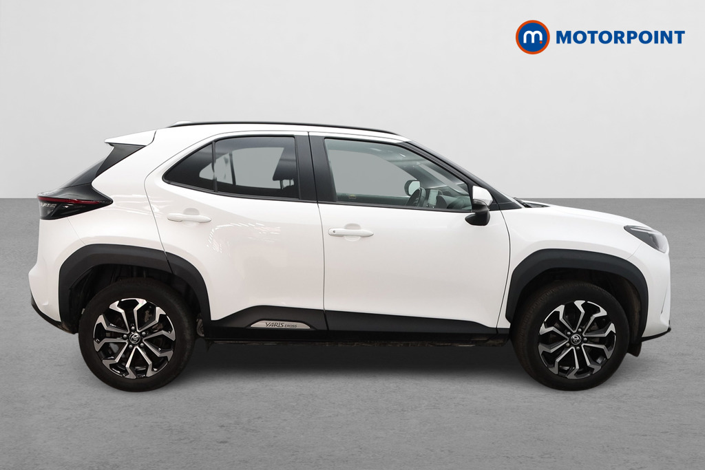 Toyota Yaris Cross Design Automatic Petrol-Electric Hybrid Estate - Stock Number (1625390) - Drivers side