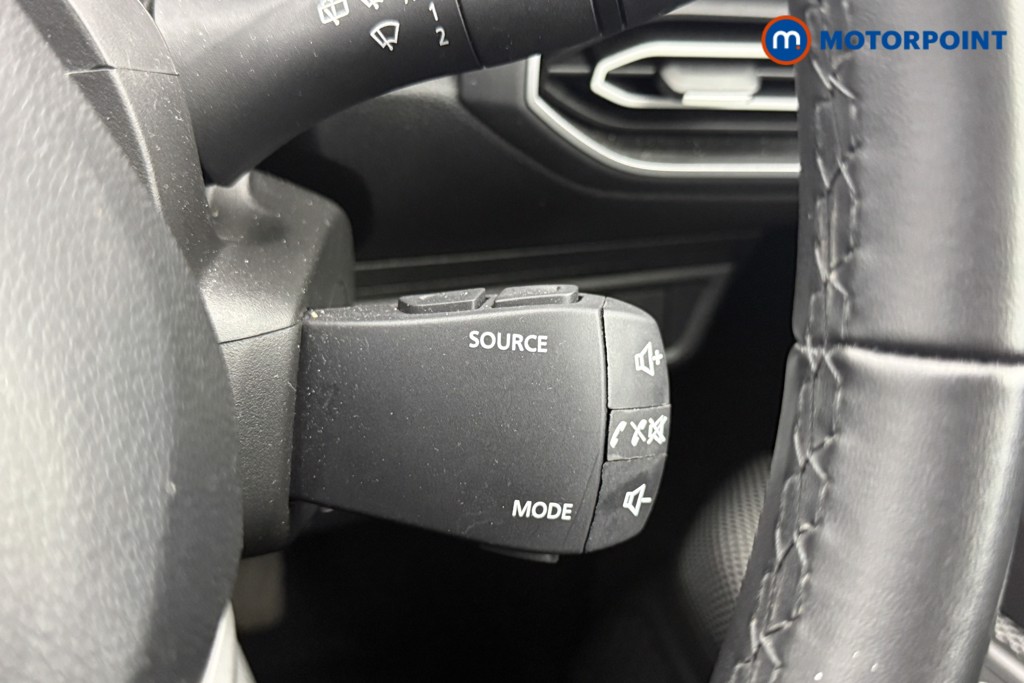 Dacia Sandero Expression Manual Petrol Hatchback - Stock Number (1625414) - 10th supplementary image