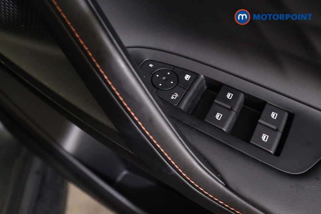 Mg Motor Uk HS Trophy Automatic Petrol Plug-In Hybrid SUV - Stock Number (1625809) - 13th supplementary image