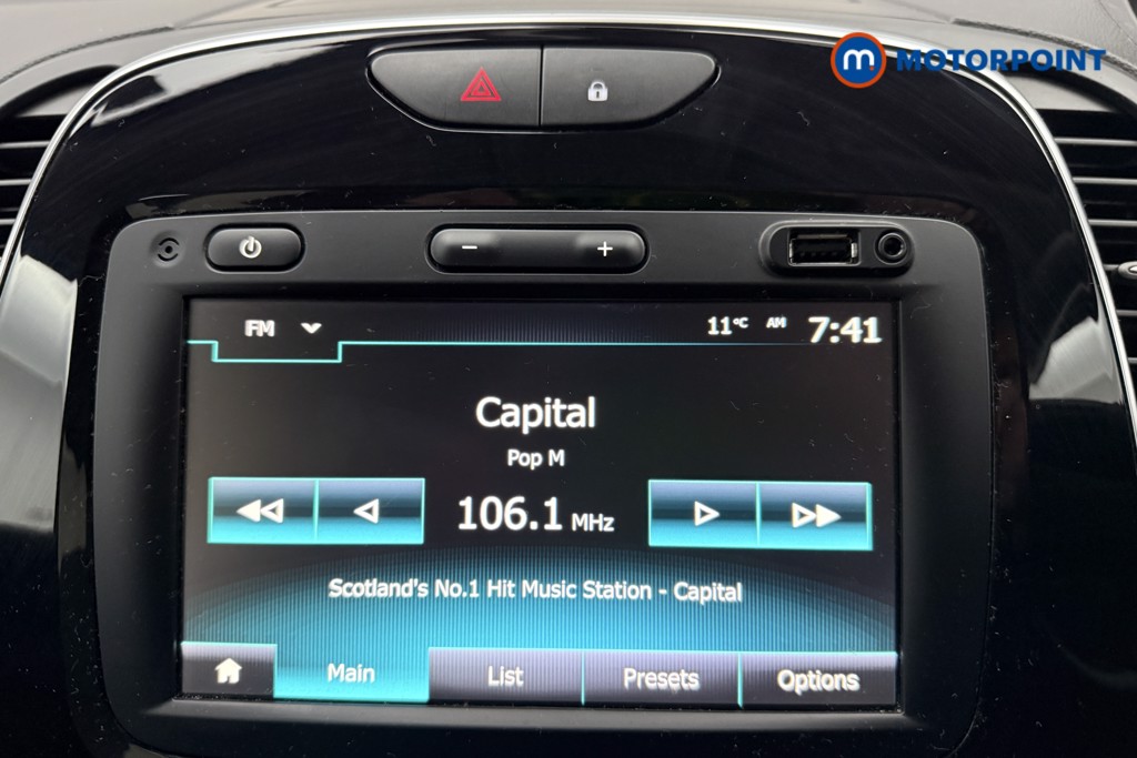 Renault Captur Iconic Automatic Diesel SUV - Stock Number (1625867) - 4th supplementary image