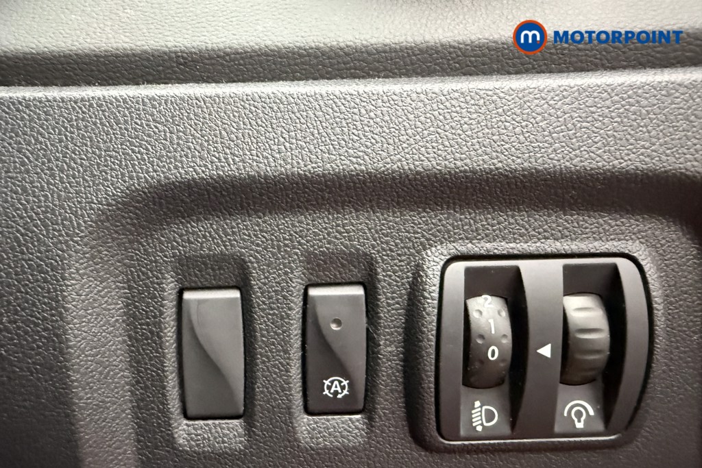 Renault Captur Iconic Automatic Diesel SUV - Stock Number (1625867) - 17th supplementary image