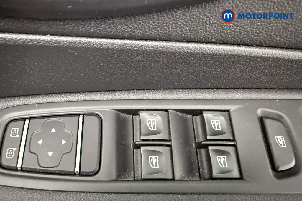 Renault Captur Iconic Automatic Diesel SUV - Stock Number (1625867) - 19th supplementary image