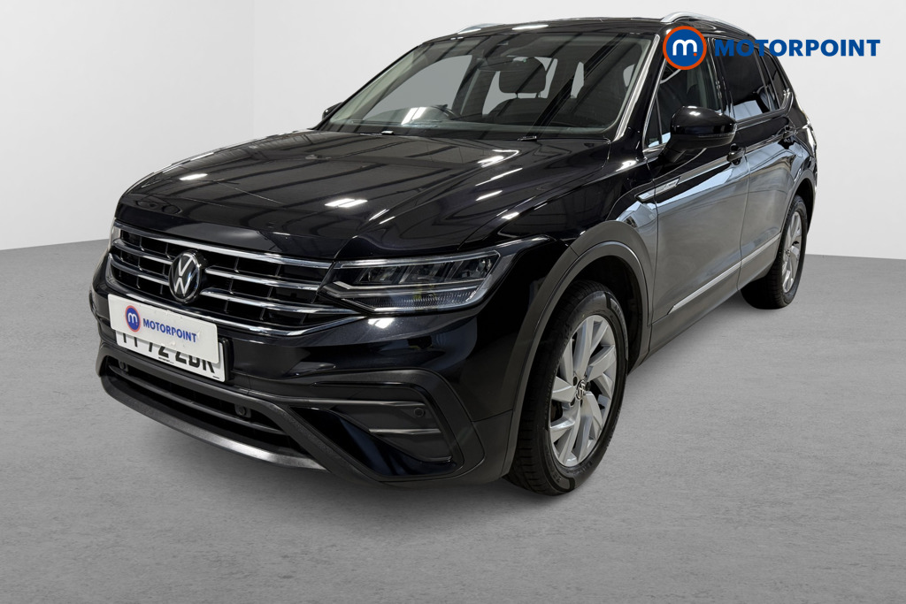 Volkswagen Tiguan Allspace Life Automatic Petrol SUV - Stock Number (1626252) - Passenger side front corner