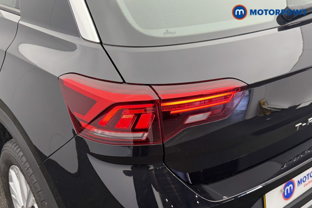 Volkswagen T-Roc Life Manual Petrol SUV - Stock Number (1626448) - 20th supplementary image