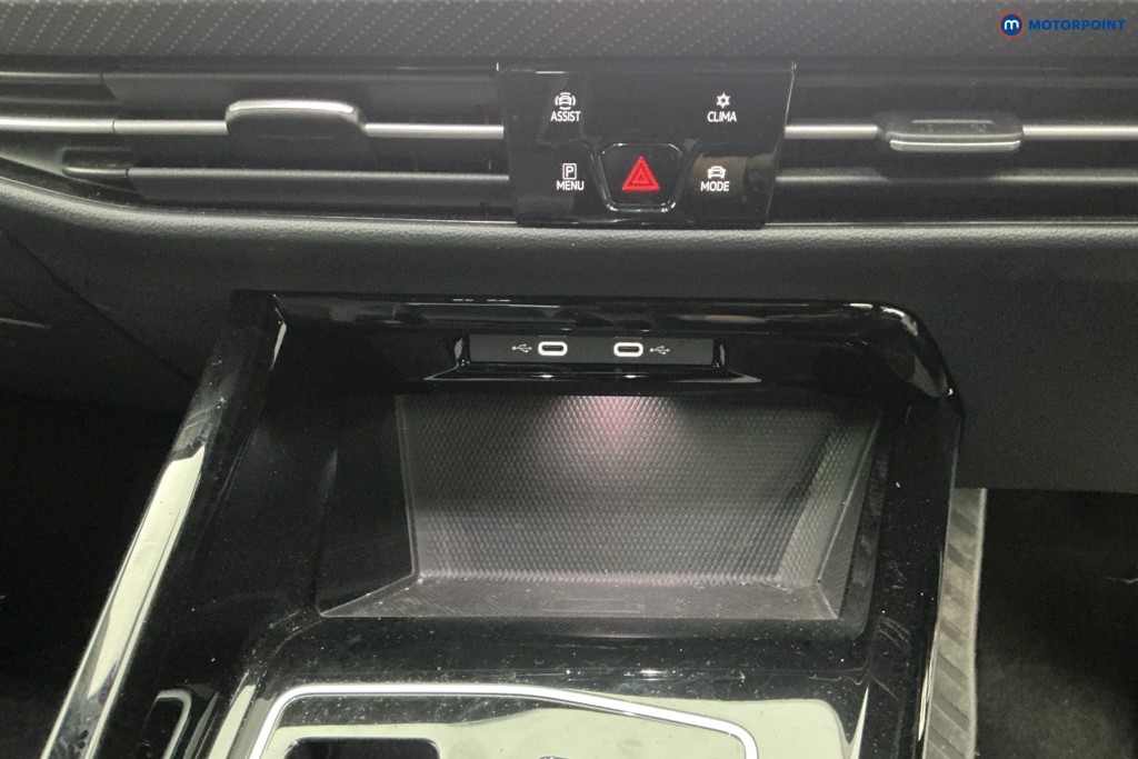Volkswagen Golf R-Line Automatic Diesel Hatchback - Stock Number (1626575) - 18th supplementary image