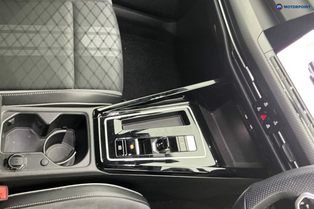 Volkswagen Golf R-Line Automatic Diesel Hatchback - Stock Number (1626575) - 19th supplementary image