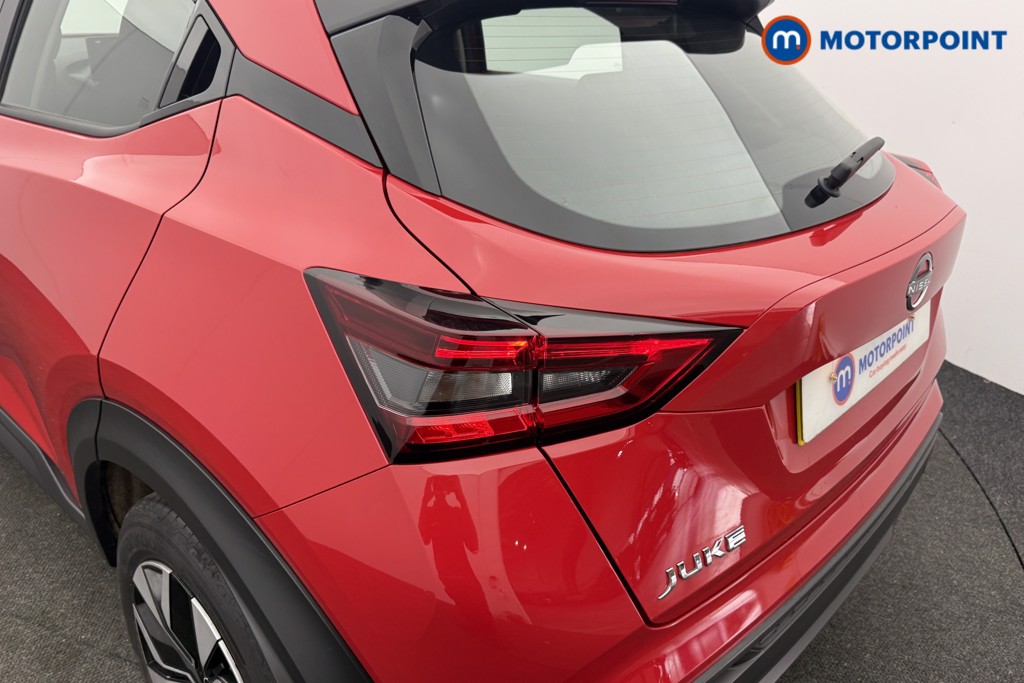 Nissan Juke Acenta Premium Manual Petrol SUV - Stock Number (1626613) - 21st supplementary image