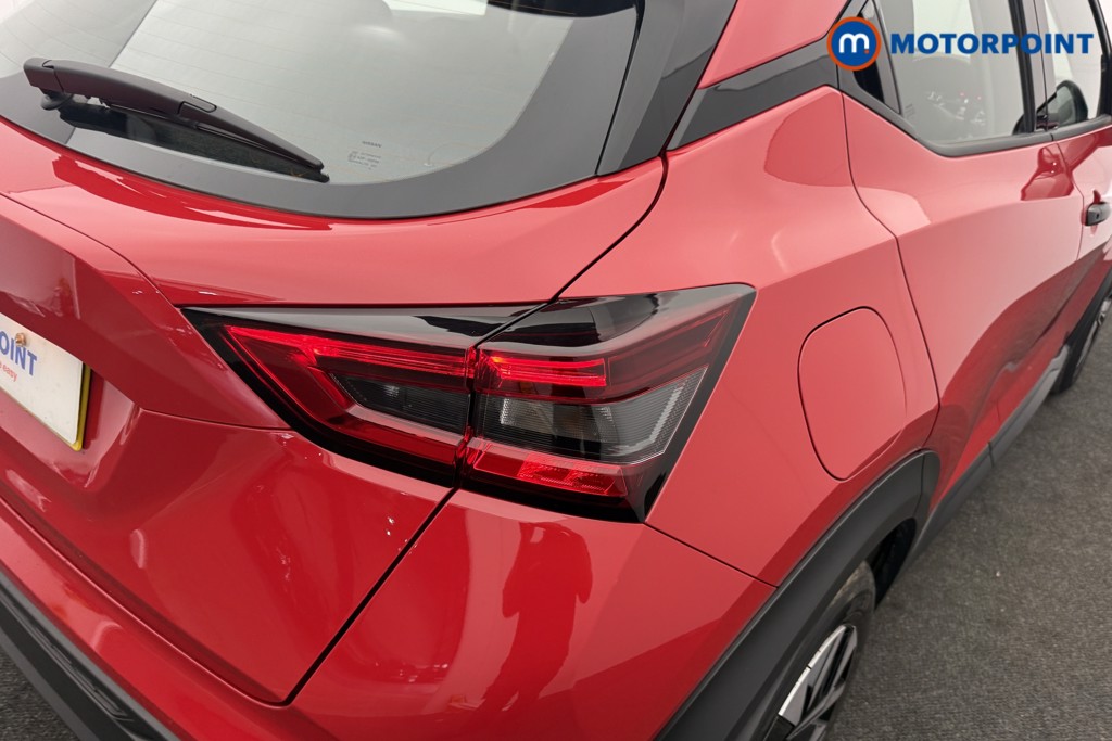 Nissan Juke Acenta Premium Manual Petrol SUV - Stock Number (1626613) - 22nd supplementary image