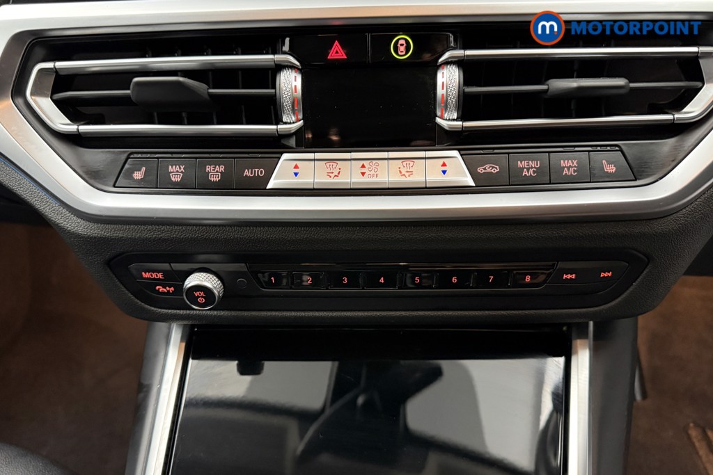 BMW 3 Series Sport Pro Automatic Petrol Plug-In Hybrid Estate - Stock Number (1626713) - 10th supplementary image