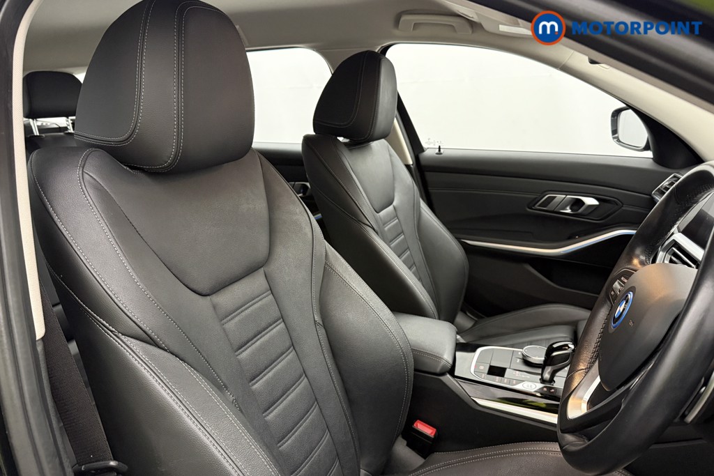 BMW 3 Series Sport Pro Automatic Petrol Plug-In Hybrid Estate - Stock Number (1626713) - 14th supplementary image