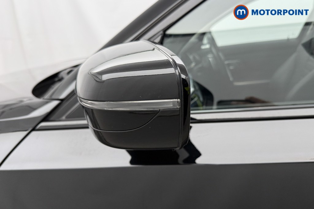 BMW 3 Series Sport Pro Automatic Petrol Plug-In Hybrid Estate - Stock Number (1626713) - 25th supplementary image