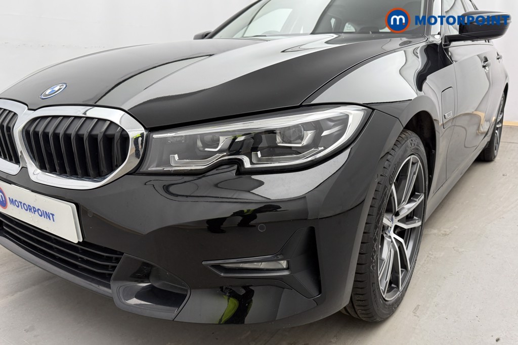 BMW 3 Series Sport Pro Automatic Petrol Plug-In Hybrid Estate - Stock Number (1626713) - 26th supplementary image