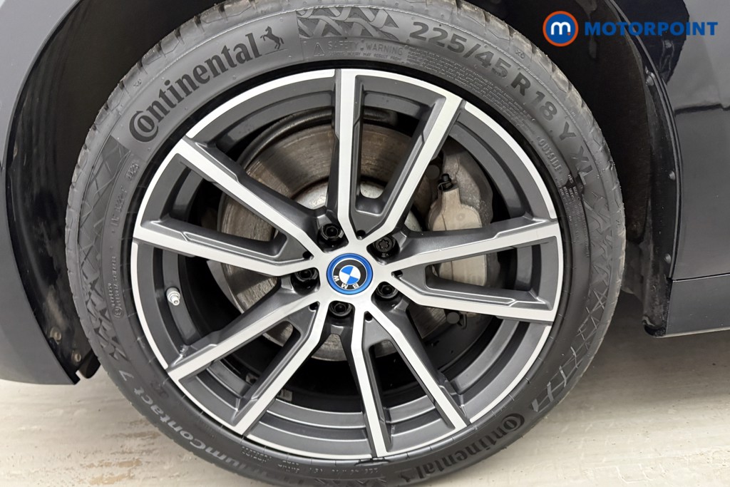 BMW 3 Series Sport Pro Automatic Petrol Plug-In Hybrid Estate - Stock Number (1626713) - 27th supplementary image