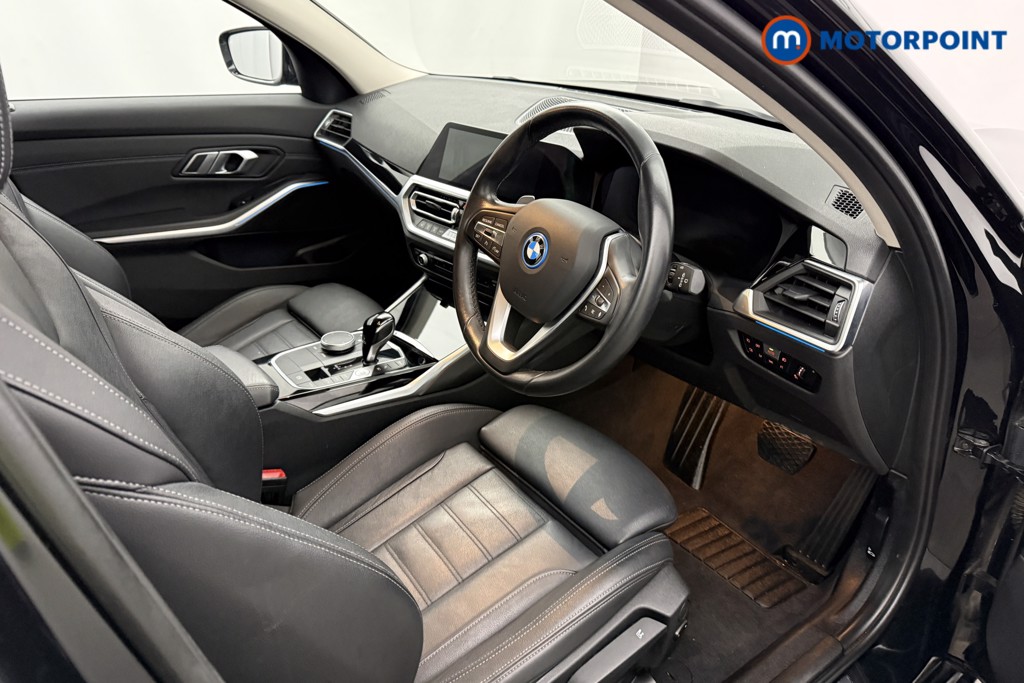 BMW 3 Series Sport Pro Automatic Petrol Plug-In Hybrid Estate - Stock Number (1626713) - 1st supplementary image